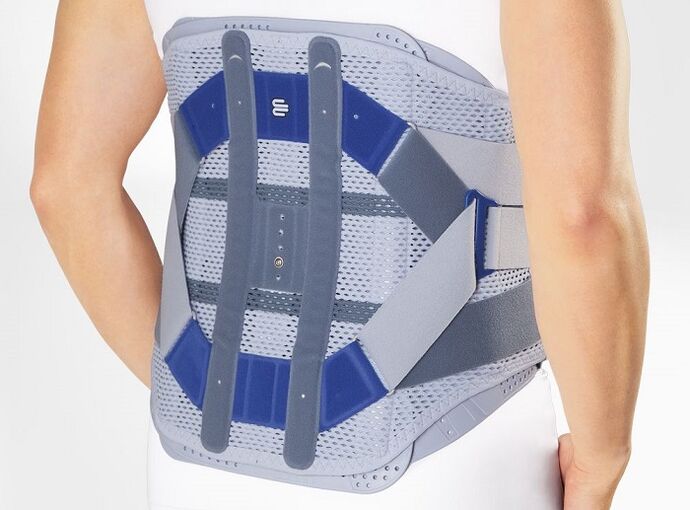 Wear a corset after the surgical treatment of Lomber Osteocondrososis